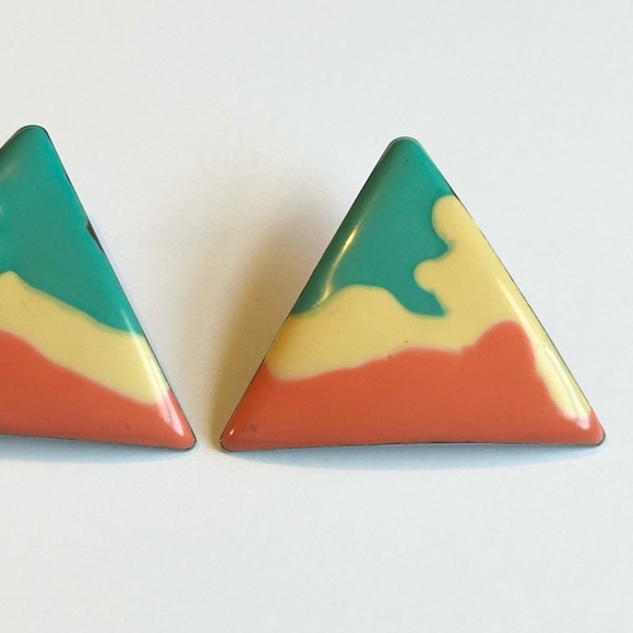 Vintage 80s Enamel Triangle Earrings Color Block Geometric Studs Bold Earrings - Picture 7 of 9
